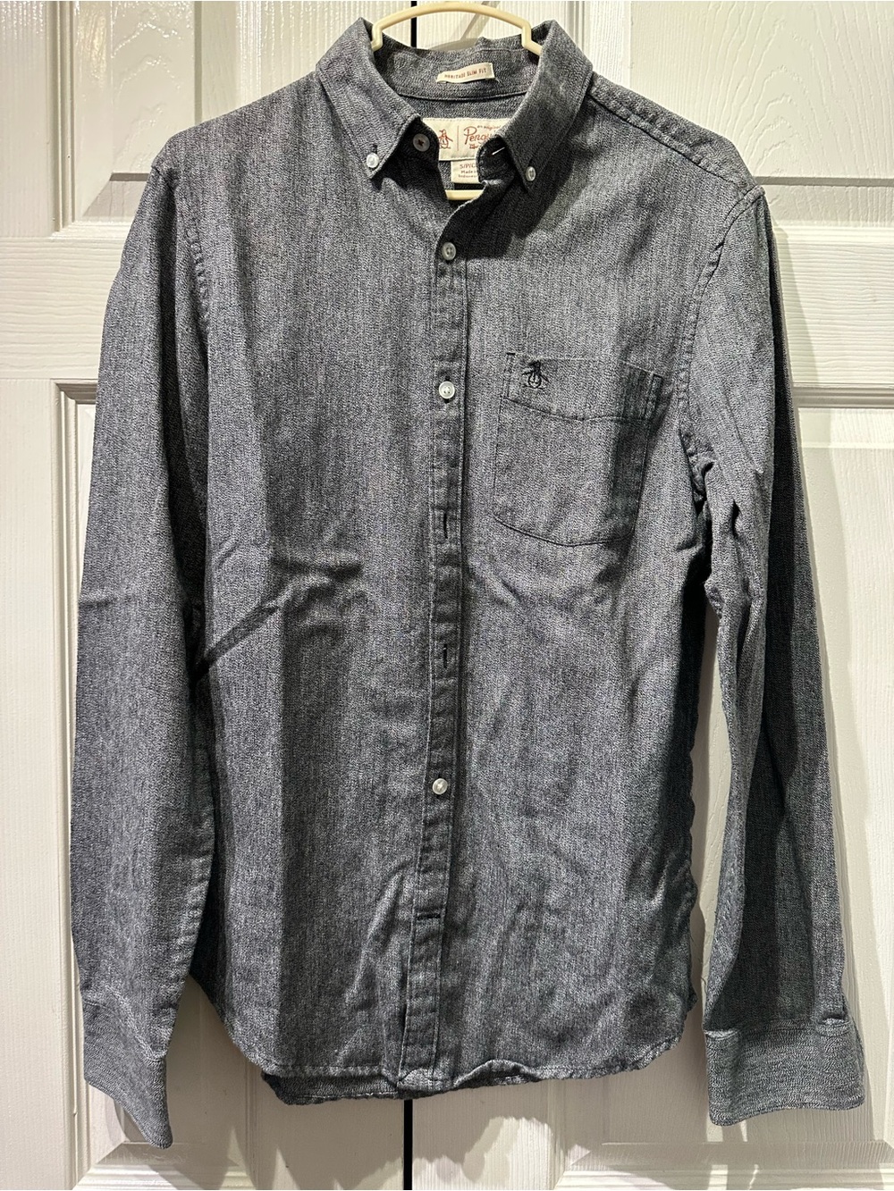 Men's Gray Long-Sleeve Button-Down Shirt